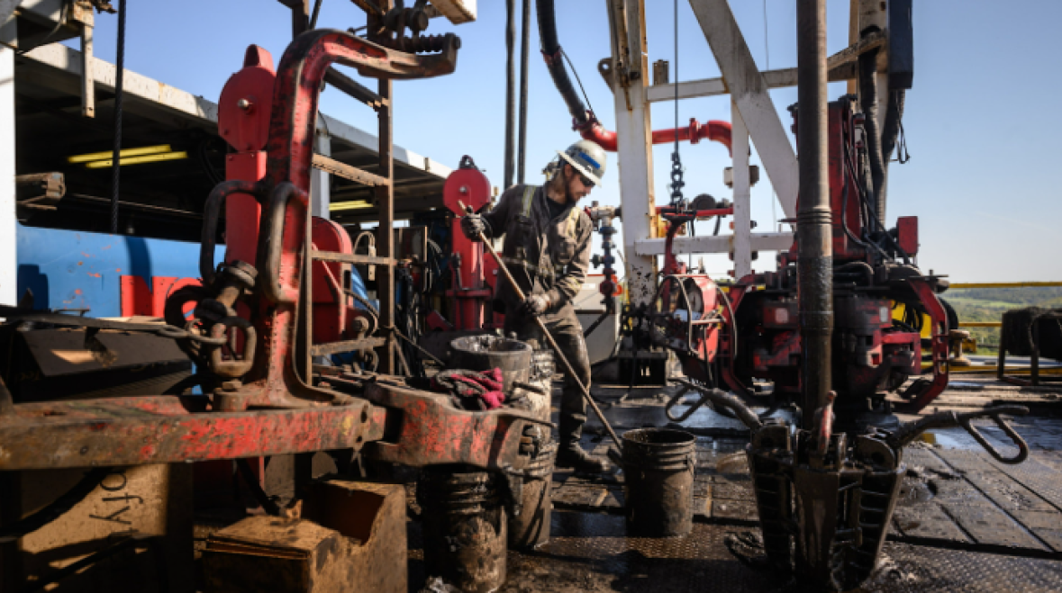 Global Scramble for Gas Assets Drives Dealmaking to a Decade High